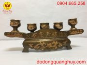 Bộ ngai năm chén bằng đồng đỏ cạo màu.