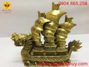 thuyền buồm bằng đồng