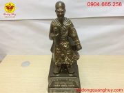 Tượng Trần Hưng Đạo bằng đồng đỏ khảm tam khí