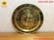 Đồng hồ mặt trống đồng và bản đồ Việt Nam.