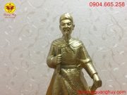 Khuôn mặt tượng Trần Hưng Đạo cao 42cm