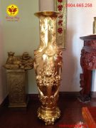 Lọ lục bình bằng đồng đỏ cao 1m27 màu vàng bóng