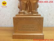 phần đế Tượng Trần Hưng Đạo bằng đồng đỏ cao 70cm