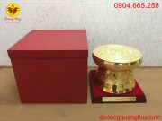 Trống đồng mạ vàng và hộp đựng