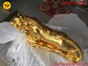 Tượng Hổ bằng đồng dát vàng 9999 hoa văn sắc nét và tinh xảo