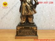 Hoa văn sắc nét và tinh xảo