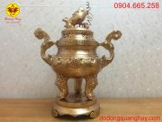 Mặt sau đỉnh đồng đỏ