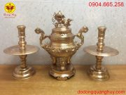 Bộ tam sự đồng đỏ đỉnh, nến