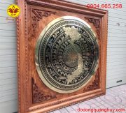 Màu sắc nổi bật và sang trọng